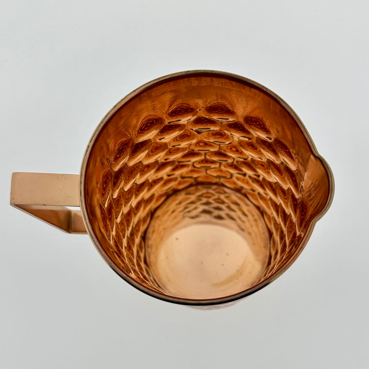 Brotzeit Krug aus Kupfer Ansicht von oben mit geöffnetem Deckel